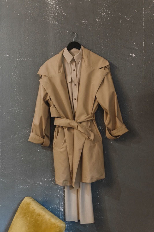 Burberry Kensington Trench Coat
